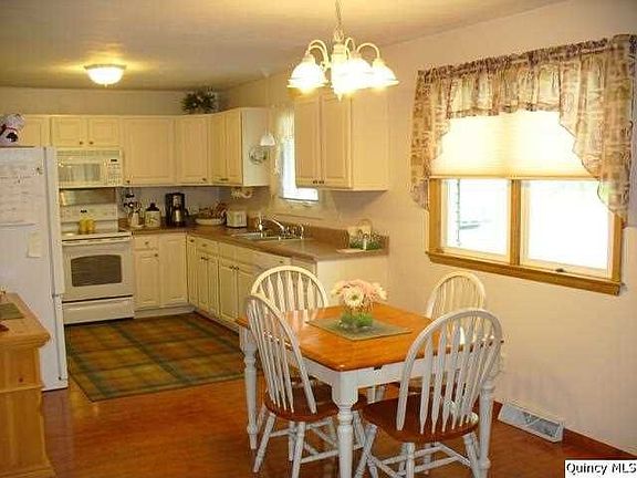 Home for Sale in Quincy, IL $134,900