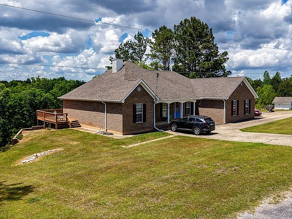 4th image of 406 Chimney Rock Dr