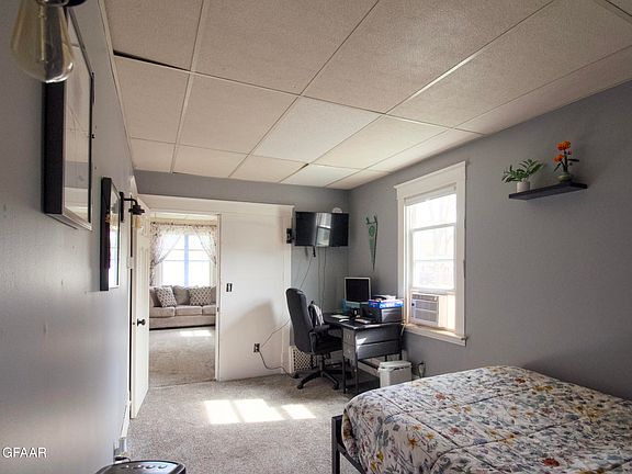 4th image of 611 5th Ave S