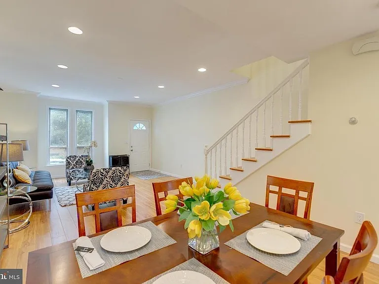 1102 Trinidad Ave NE — Photo 8