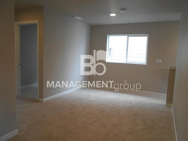 7084 NW Abigail Ter — Photo 13