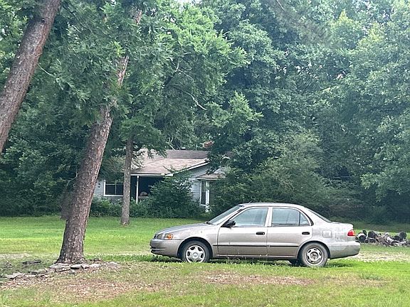 3rd image of 4925 Copper Creek Ln