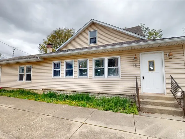 13 E Cross St, Laura, OH 45337
