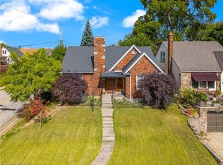 5201 Valley Way, Niagara Falls, ON L2E 1X3