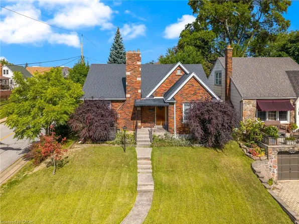 5201 Valley Way, Niagara Falls, ON L2E 1X3