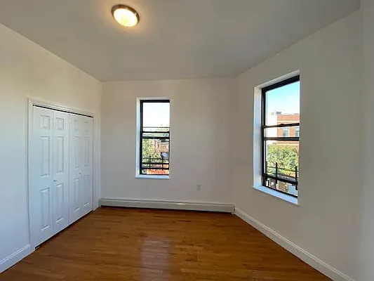 Rented by Voro, LLC | media 11