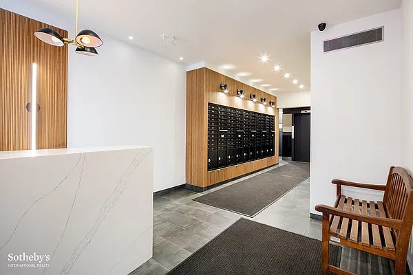 Sold by Sotheby's International Realty | media 6