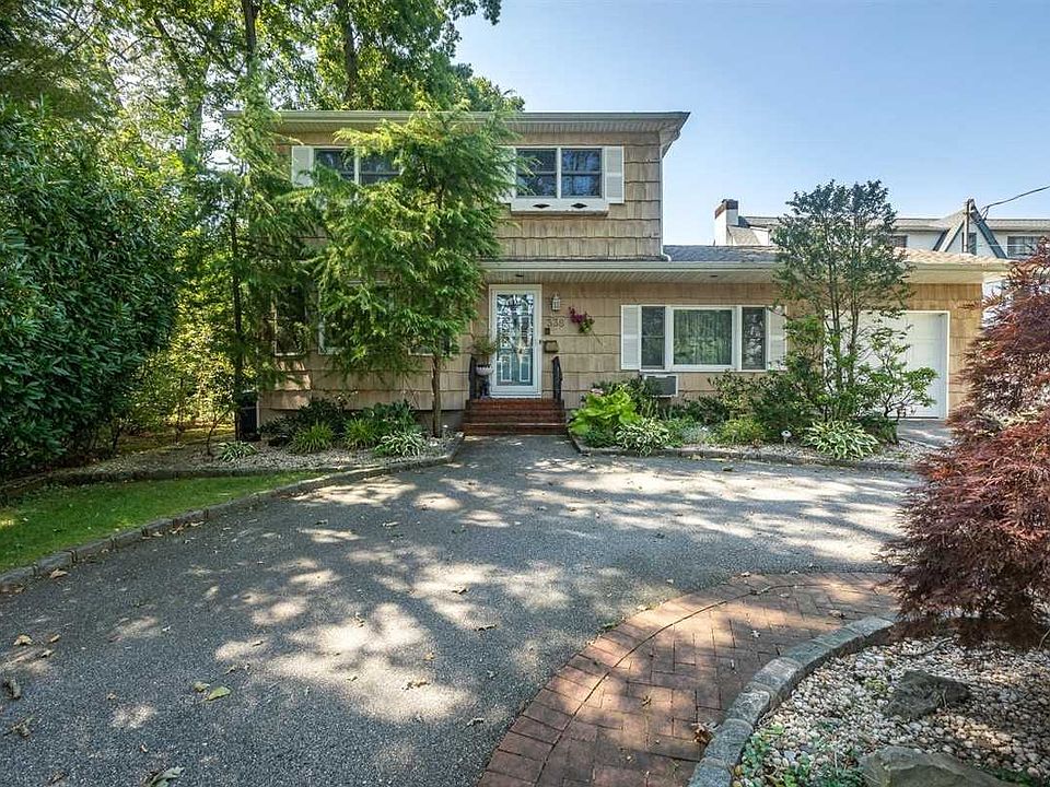 1st image of 338 Hempstead Ave