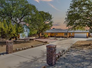 22800 Lake Dr, Tehachapi, CA 93561