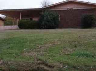 5076 Windcrest Rd, Memphis, TN 38116