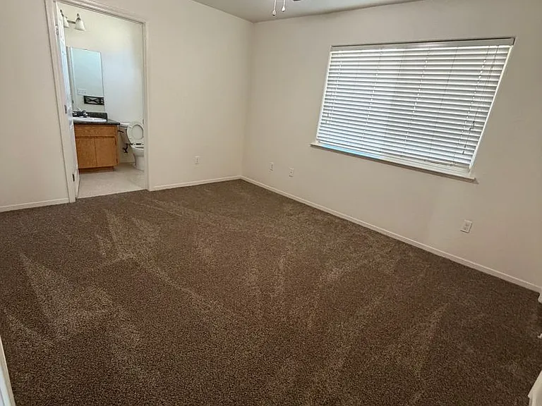 1501 Arnold Ct — Photo 12