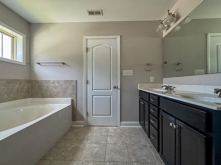 296 Sedgefield Dr — Photo 14