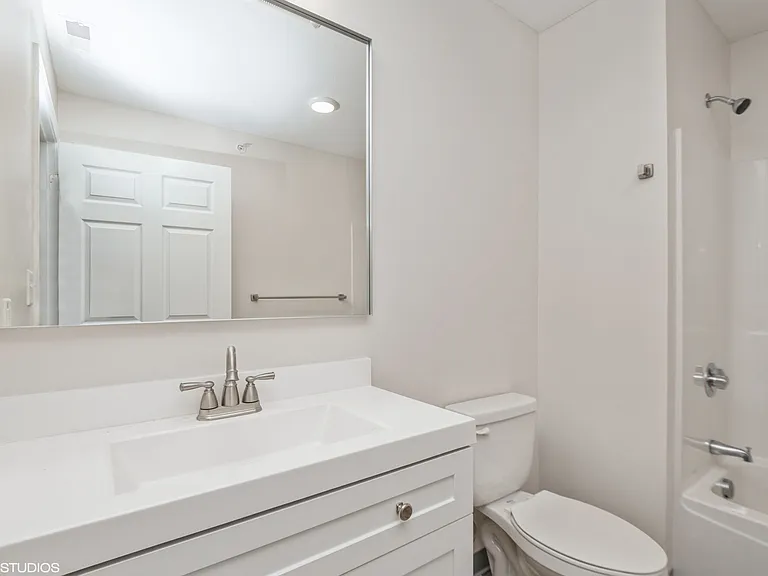 Clark Brook Apartments — Photo 26