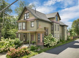 86 Wakefield St, Rochester, NH 03867