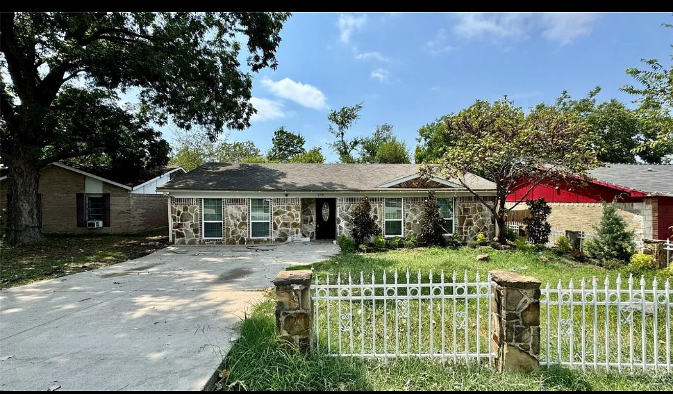 4 bed, 1480 sqft, $2,300 — Photo 1