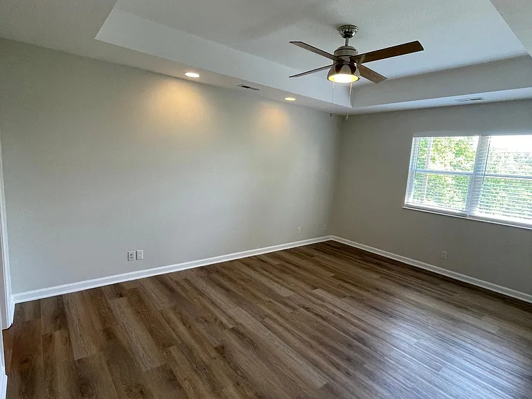 56 Iris Dr — Photo 18