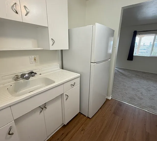 1739 Sunset Cliffs Blvd #10 — Photo 23