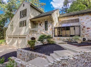 272 Deer Hill Ln, Reading, PA 19607