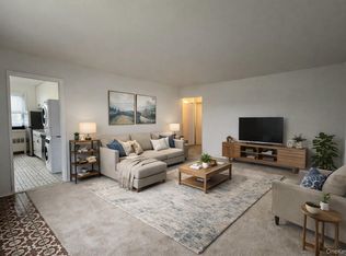 242-05 61 Avenue #F13 Lower, Little Neck, NY