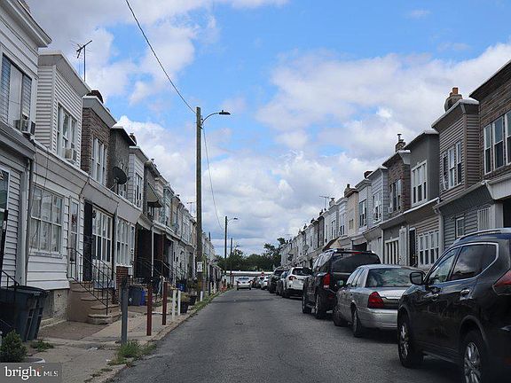 3rd image of 6702 Linmore Ave