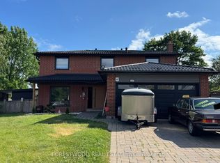 1690 Saltdene Ter, Mississauga, ON L4W2E4