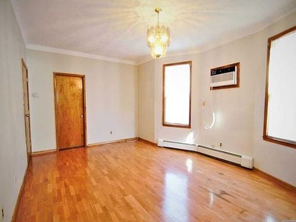 5th image of 50 Columbia Ave