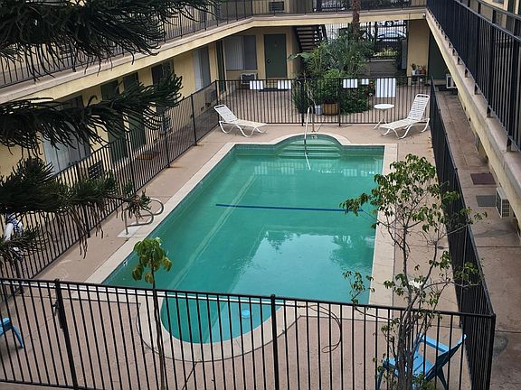 2nd image of 18555 Burbank Blvd APT 21