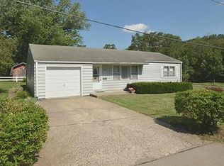 1002 Nebraska St, Weston, MO 64098