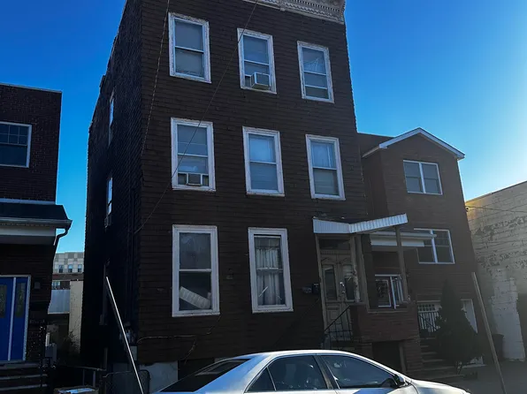154 Pine St, Jersey City, NJ 07304