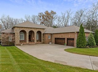 608 Ridgecrest Ln, Lebanon, TN 37087