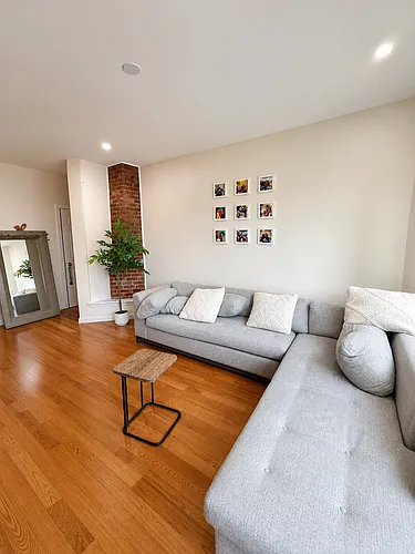 29 Lambert St Photo 1