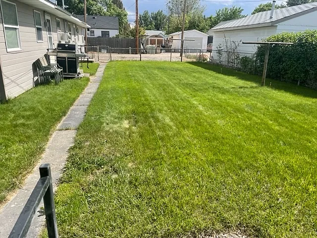 1428 Coburn Ave — Photo 2