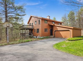 40 Indian Ladder Dr, Altamont, NY 12009