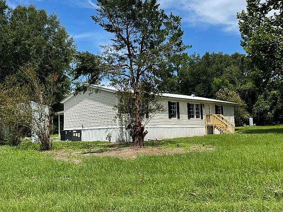 5th image of 5631 NW 140th St