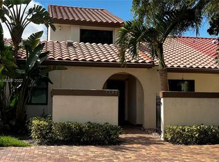 6644 NW 181st Ter, Hialeah, FL 33015