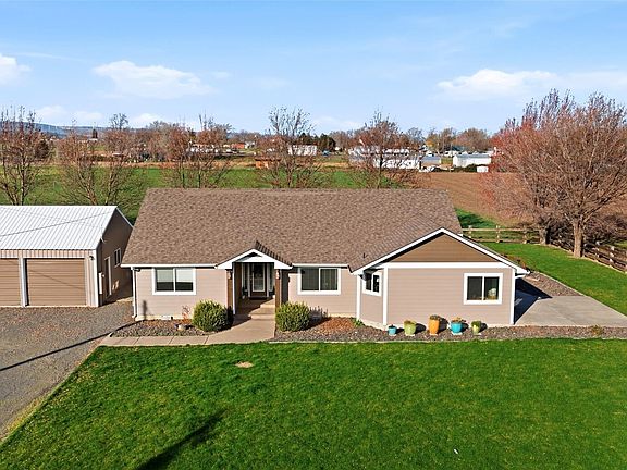 2nd image of 84780 Tum-A-Lum Road