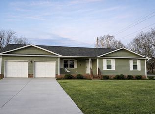 1433 Garden Farm Dr, Hixson, TN 37343