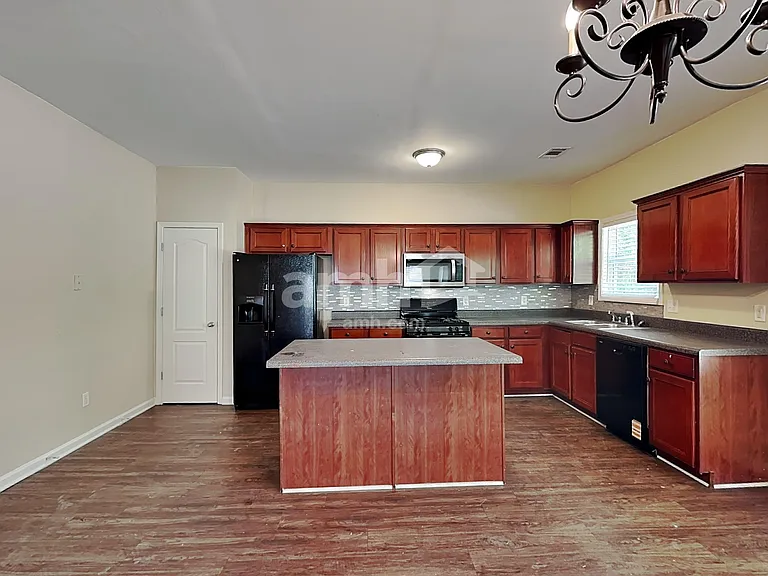 5232 Lexmark Cir — Photo 4