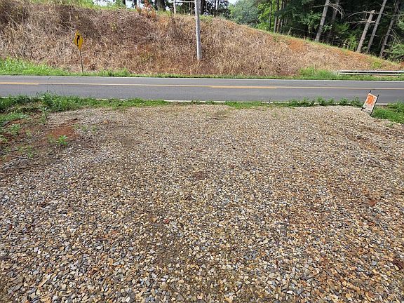 4th image of 331 S Highway 340