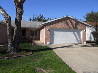 5206 Carlton Dr, Springfield, IL 62703