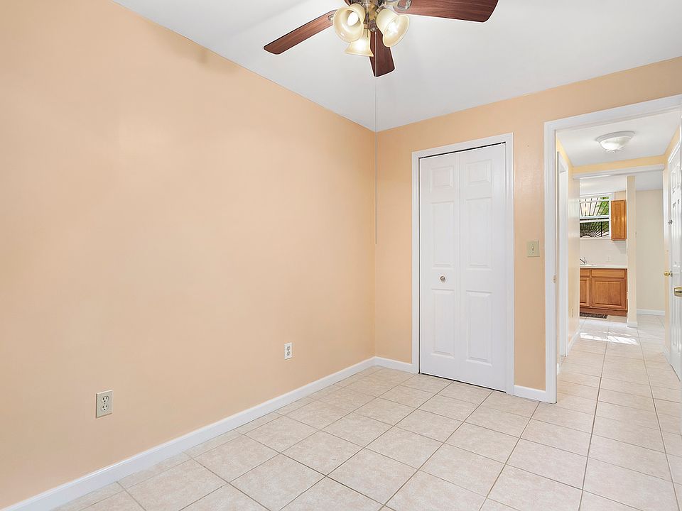 2nd image of 232 Jefferson St #1L