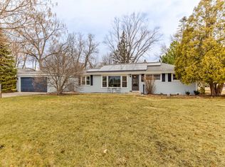 400 N Forest Ave, Mount Prospect, IL 60056