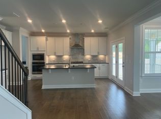 2909 Early Planting Ave, Apex, NC 27502