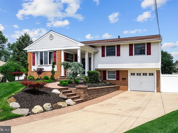 4 Eton Ct, Stratford, NJ 08084