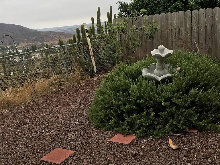 13153 Avenida Grande — Photo 18