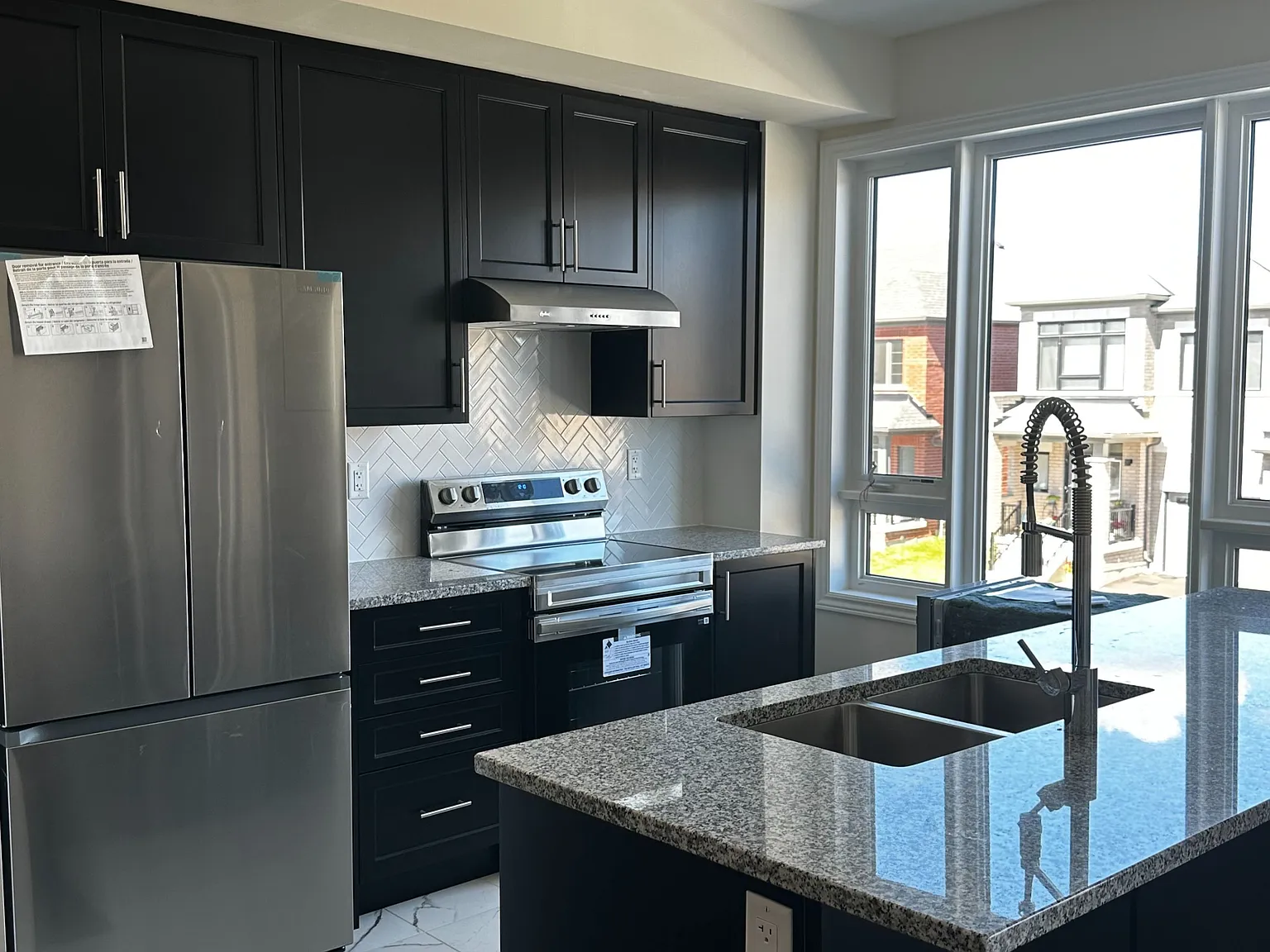 3 bed, $3,000 — Photo 3