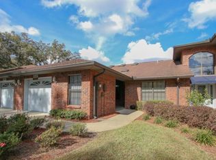 6543 Brentwood Dr, Zephyrhills, FL 33542