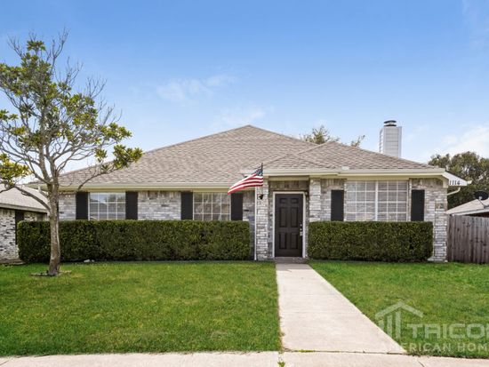 1114 Alicia Ln Lancaster Tx 75134 Zillow