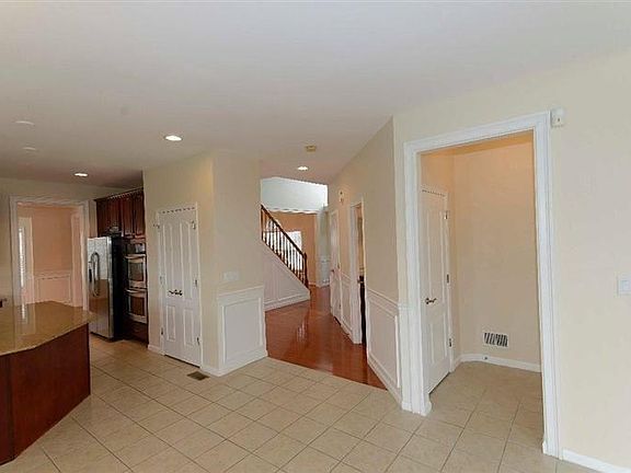 5th image of 6514 Evergreen Ct