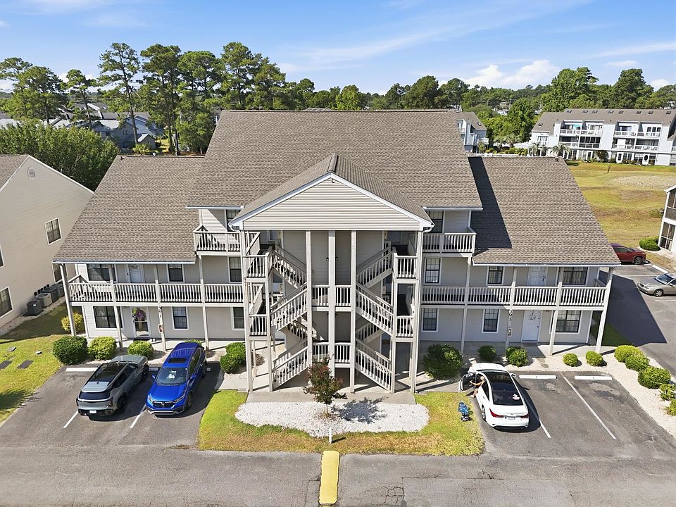 1st image of 1095 W Plantation Dr. #30E